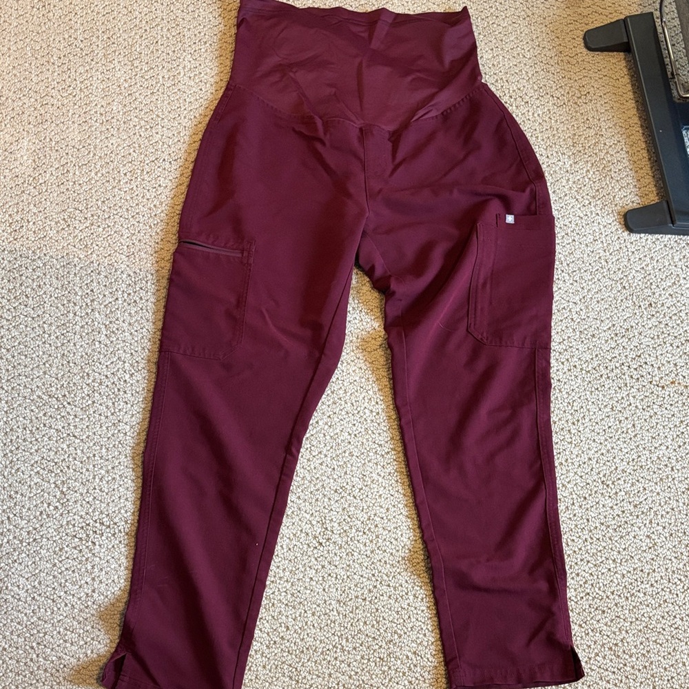 Figs Women's Burgundy Maternity Set